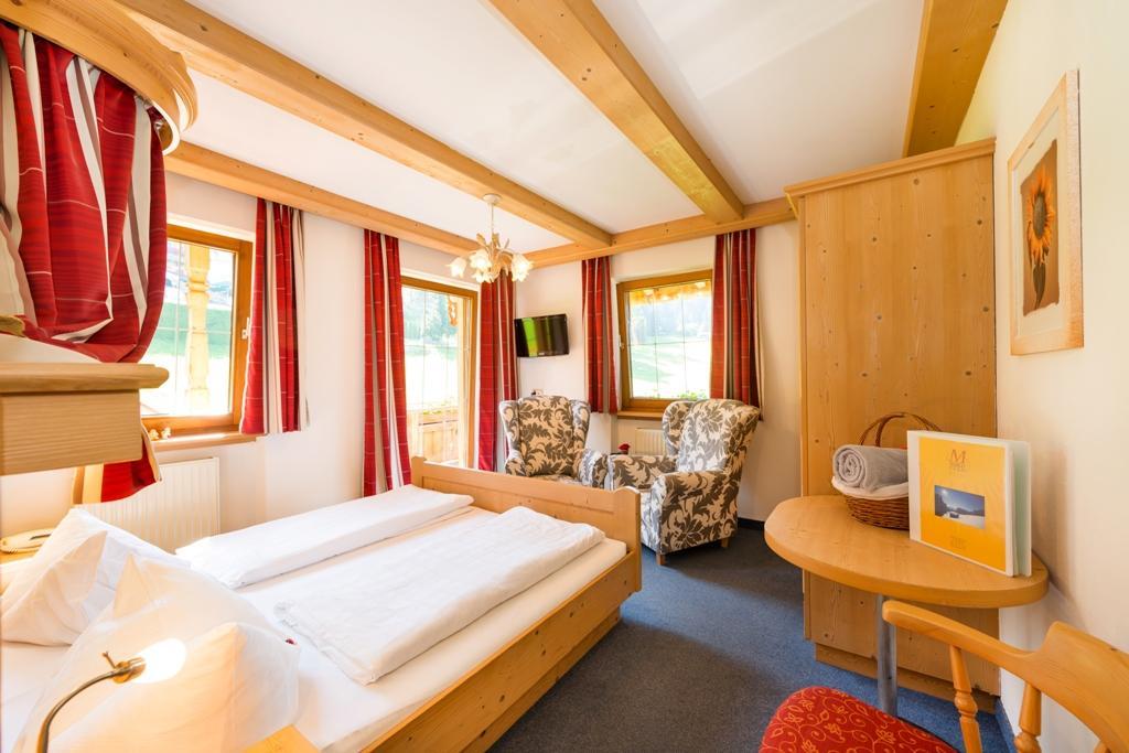 Hotel Landhaus Marchfeld Oberau Esterno foto