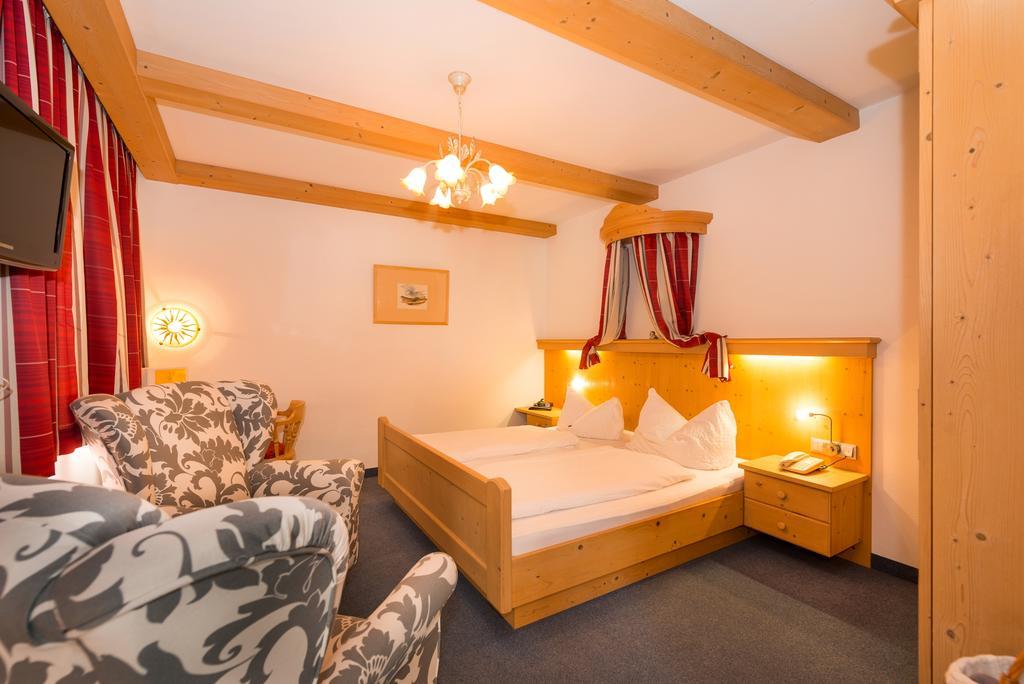 Hotel Landhaus Marchfeld Oberau Esterno foto